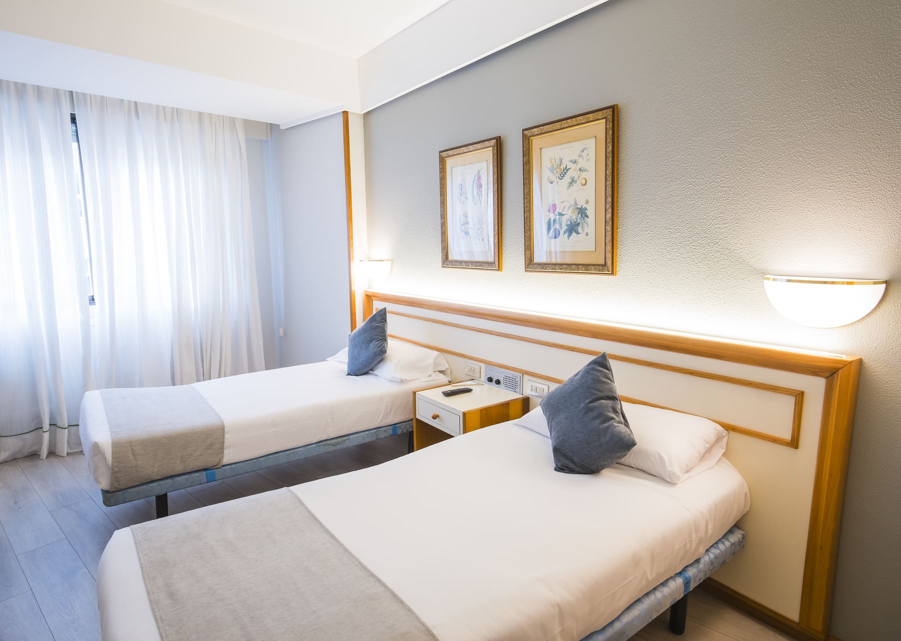 Standard, Double or Twin Bed