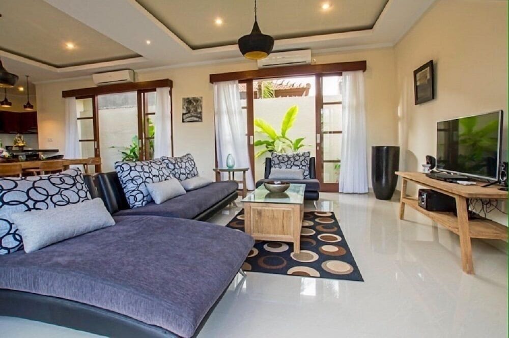 Villa Aurikari 12/20