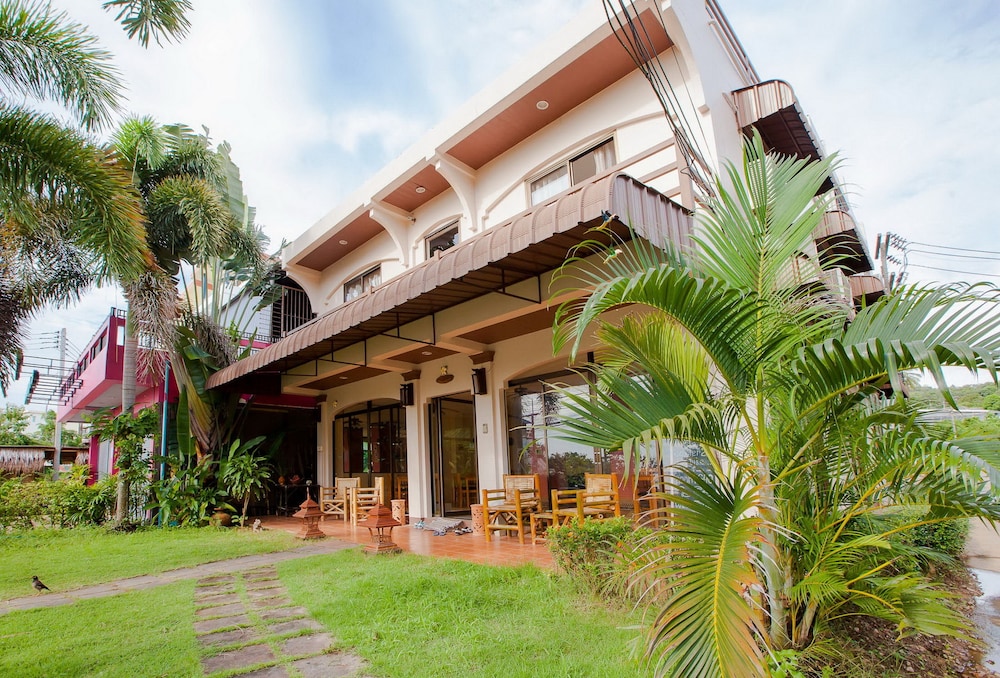 Klong Muang Sunset Hotel 3/25