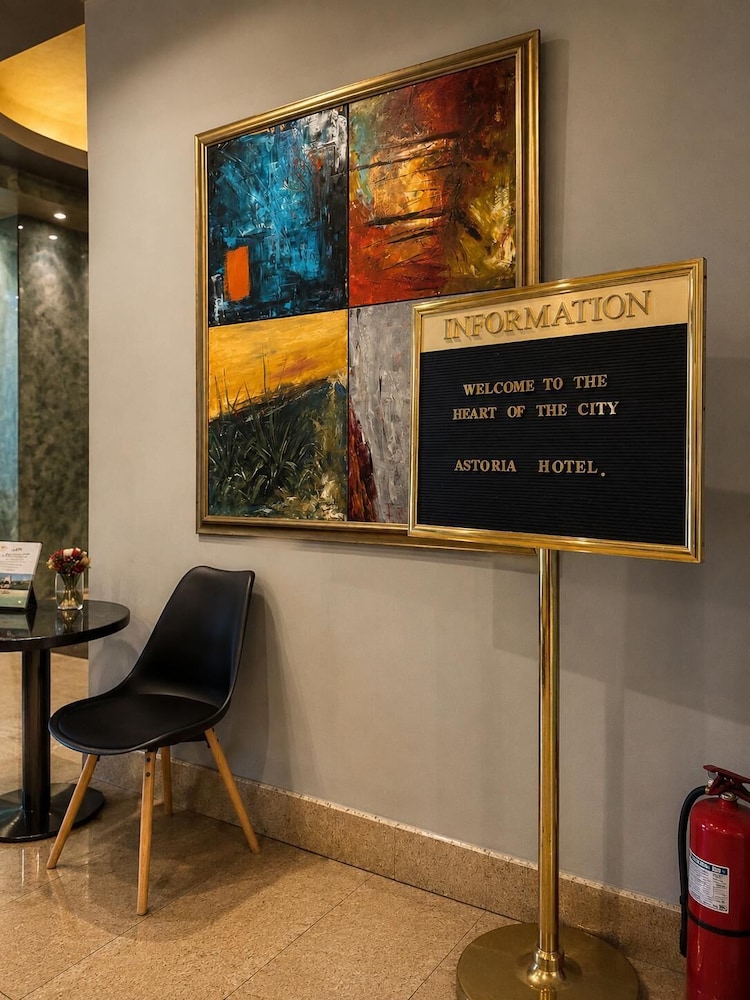 Astoria Hotel 9/50