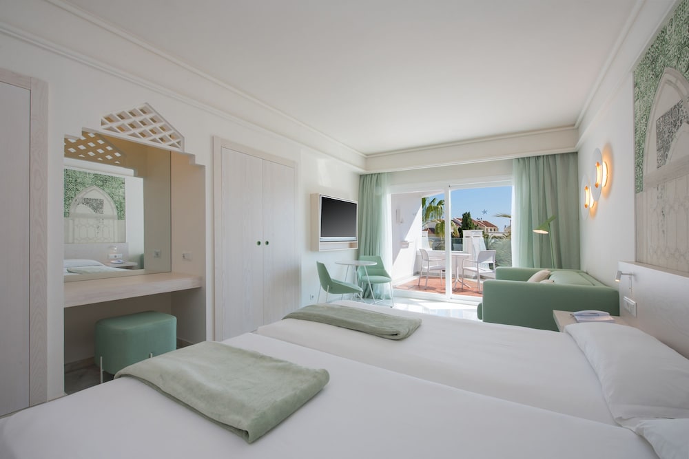SUPERIOR, DOUBLE BED