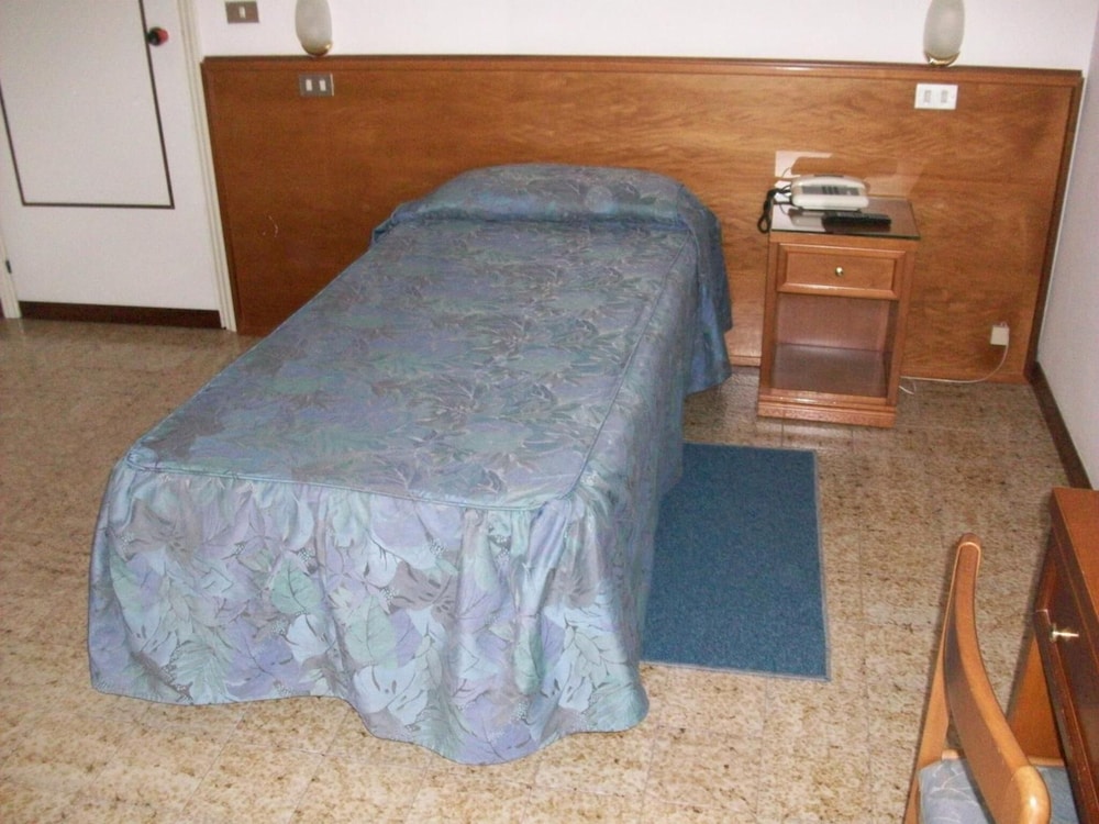 Hotel Santorotto 32/42