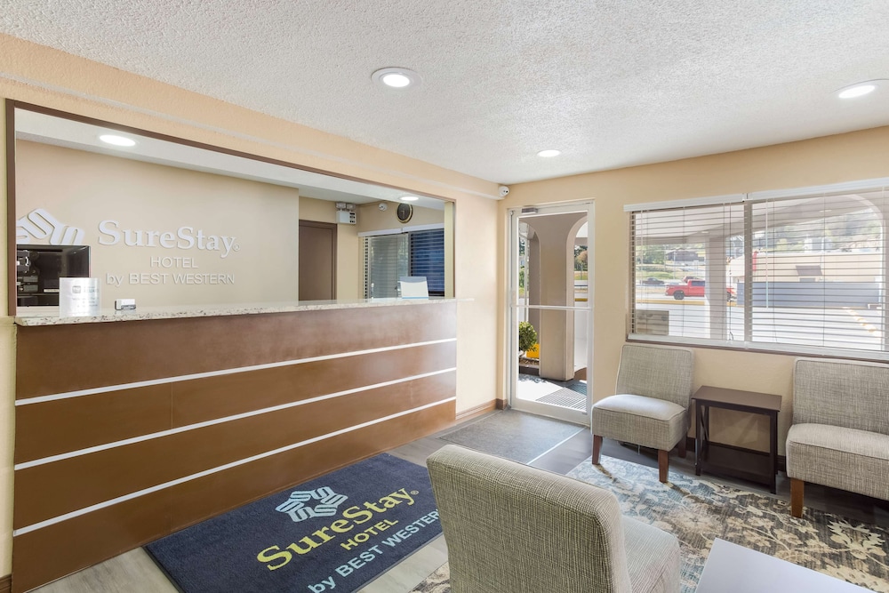 SureStay Hotel by Best Western Summersville 5/50