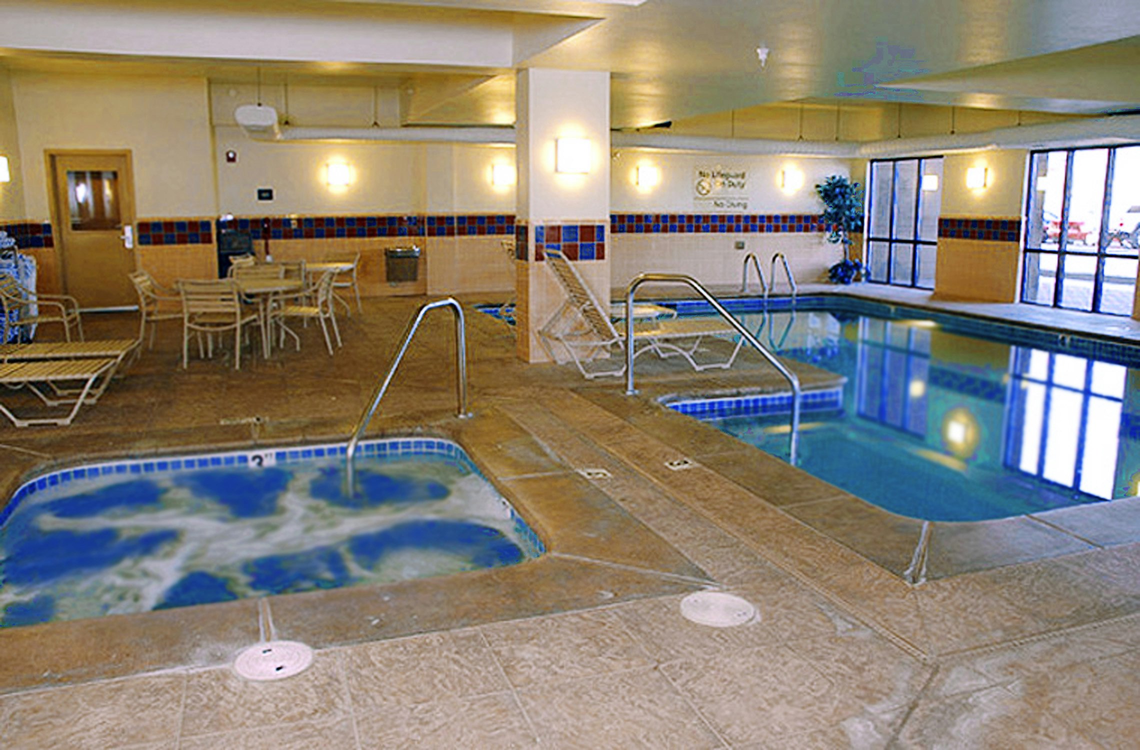 Hampton Inn & Suites Kingman 25/58