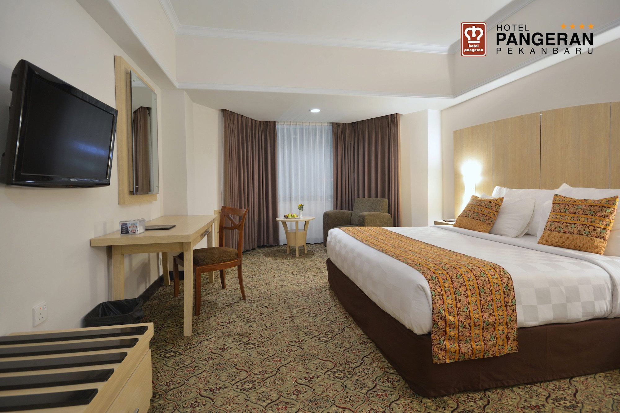 غرفة ديلوكس بسرير كينج، Hotel Pangeran Pekanbaru 3/7