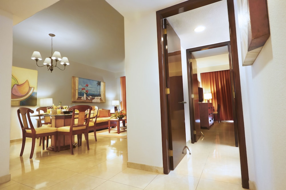 The Royal Cancun All Suites Resort 9/50