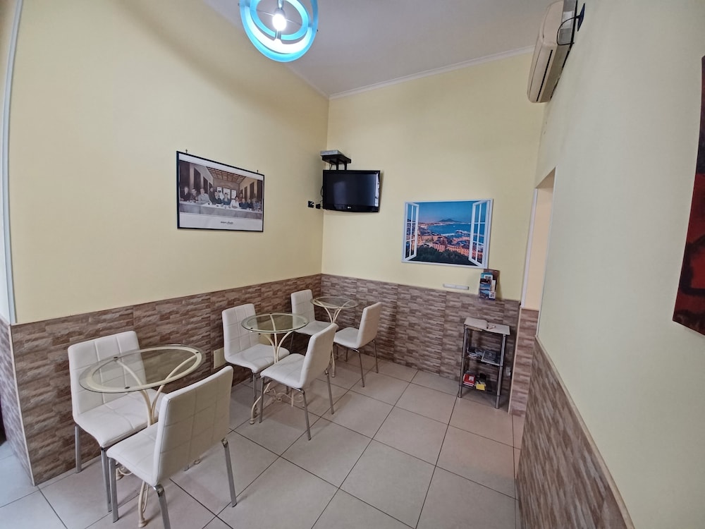 B B Quattro Palazzi Napoli 33/48
