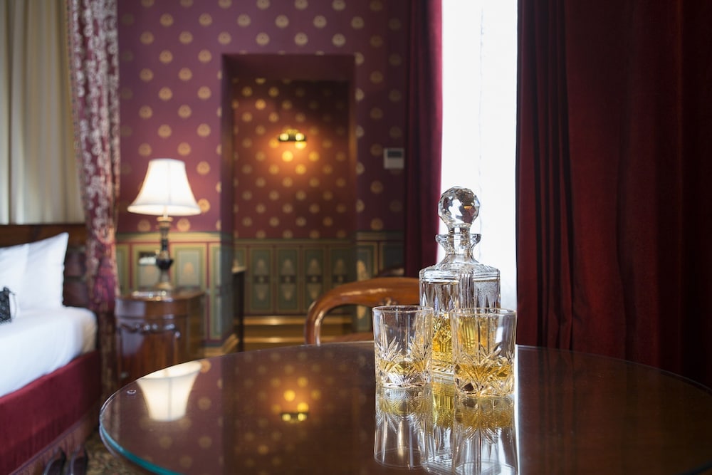 Craigs Royal Hotel 25/50