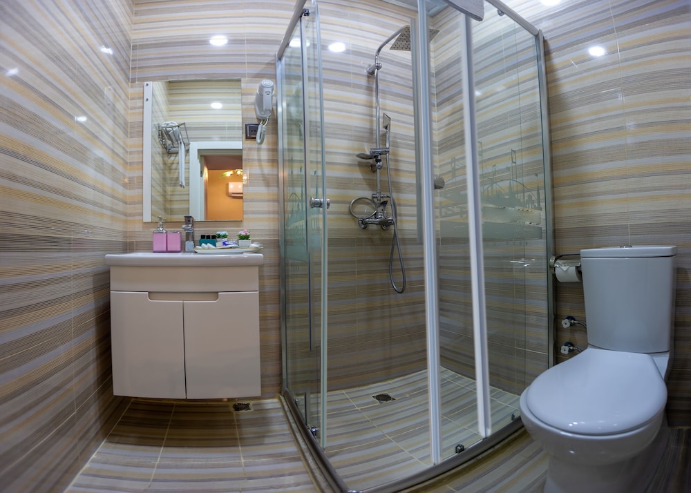 Baku City Hotel 48/50