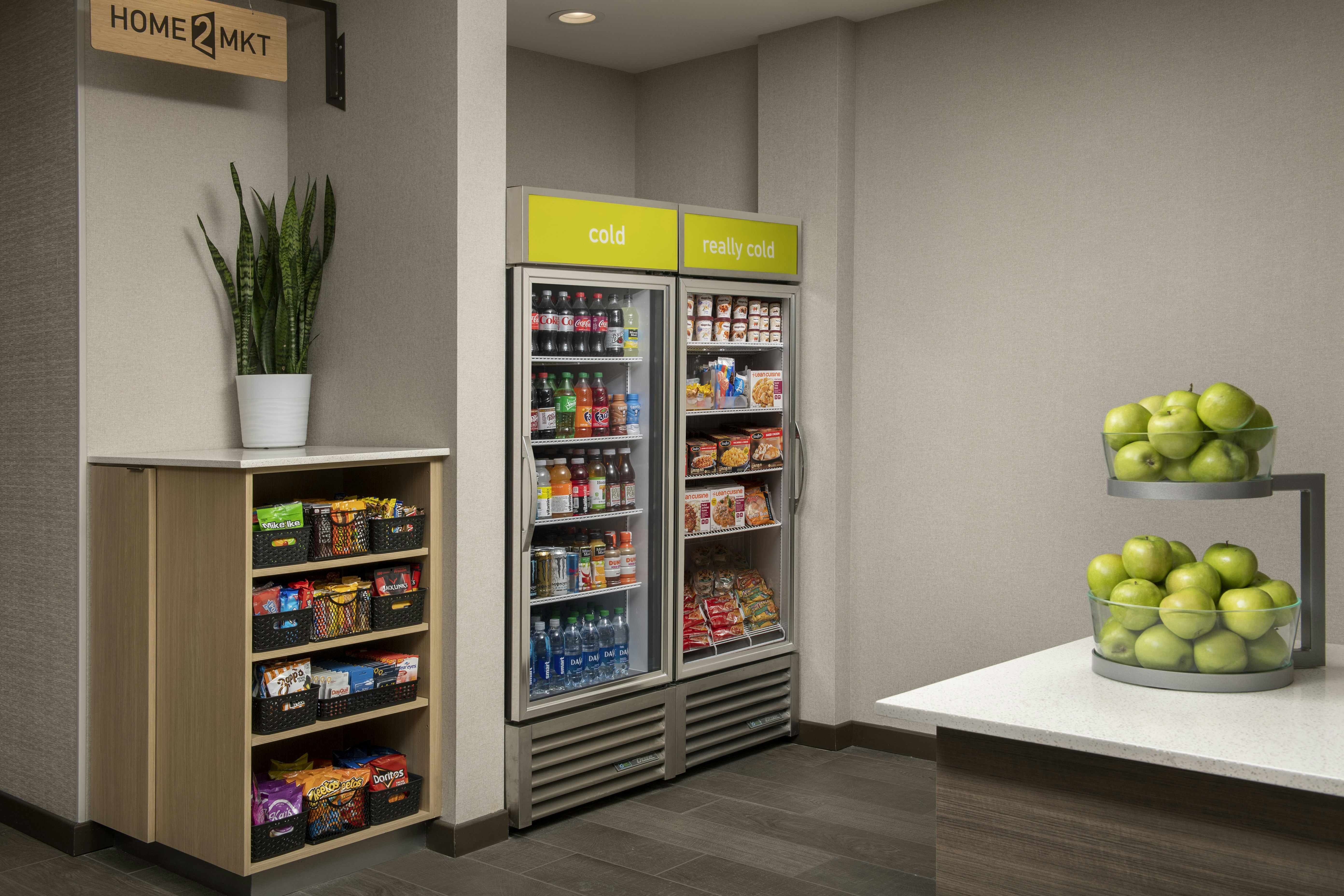 Home2 Suites by Hilton Kenner New Orleans Airport 7/24