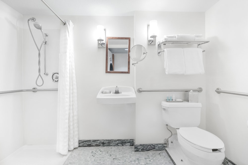 Woodcliff Hotel and Spa 26/72