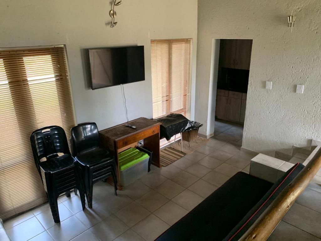 Mabalingwe Elephant Lodge 256a 36/48