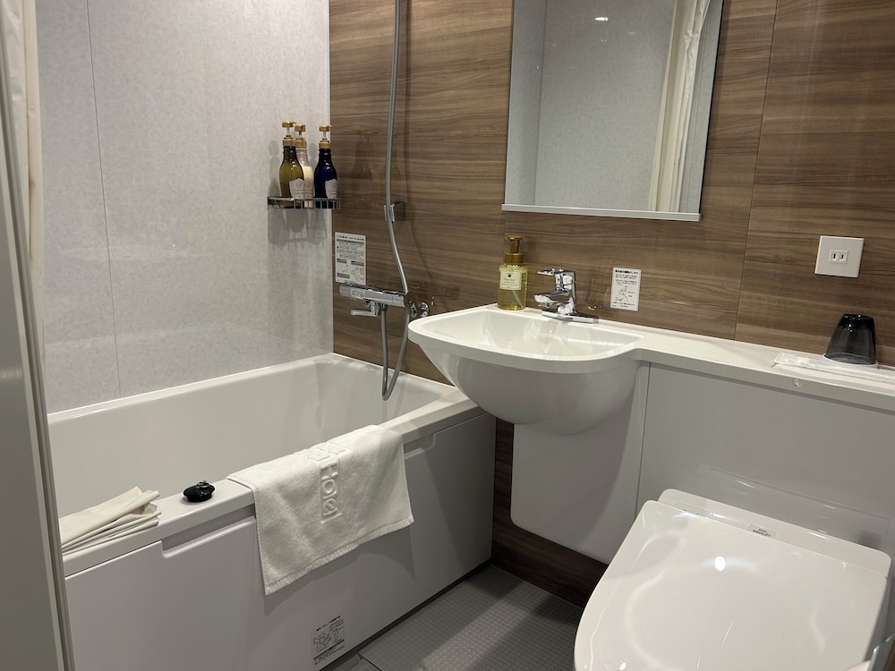 Ginza International Hotel 49/50
