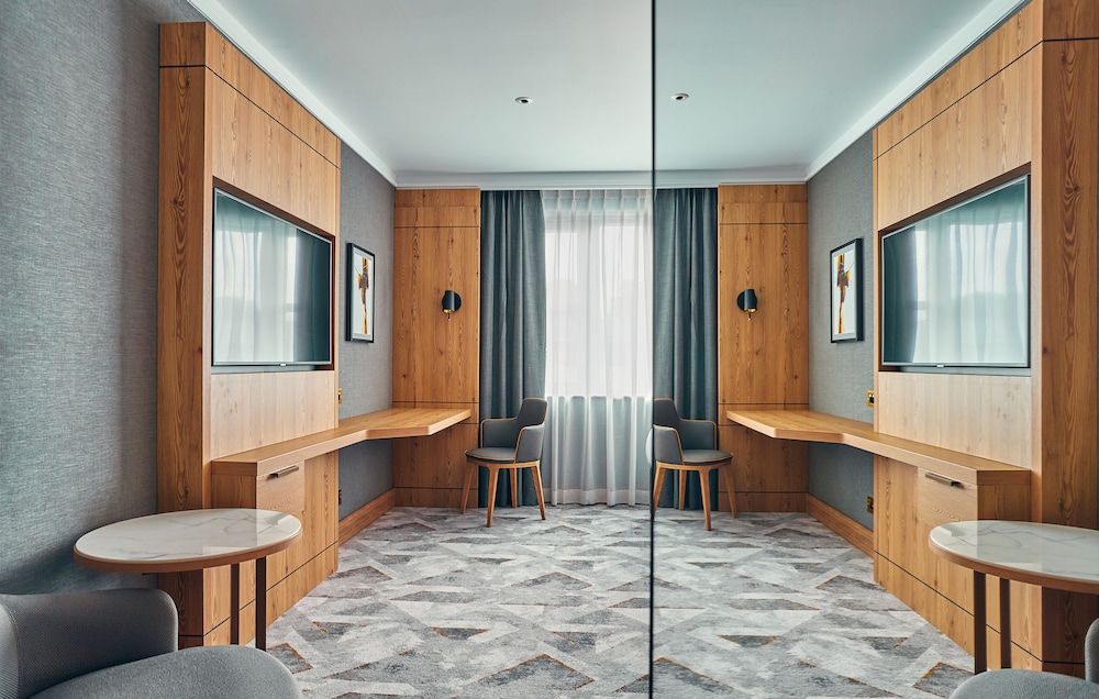 Crowne Plaza Marlow 17/74
