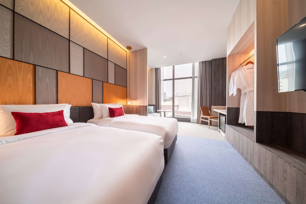 Ramada Plaza by Wyndham Bangkok Sukhumvit 48 12/50