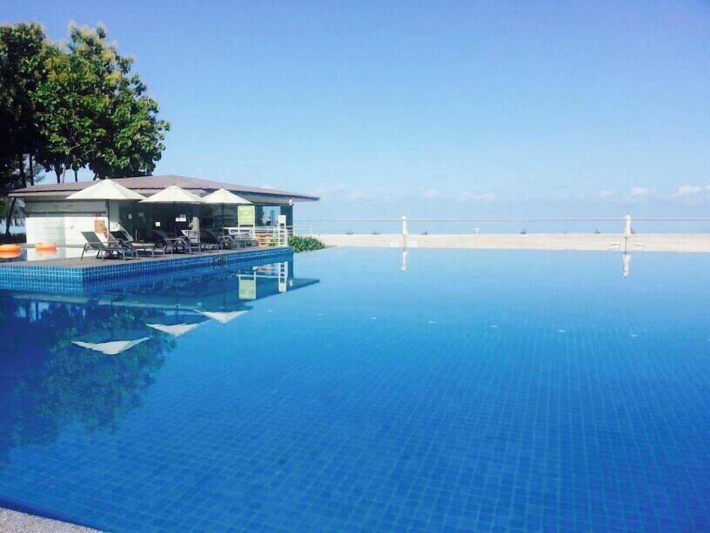 Century Langkasuka Resort 50/59