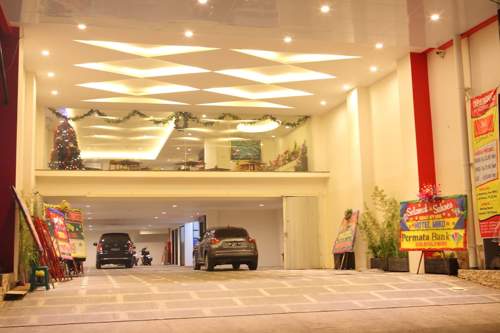 Life Hotel Soekarno Hatta Makassar 17/19