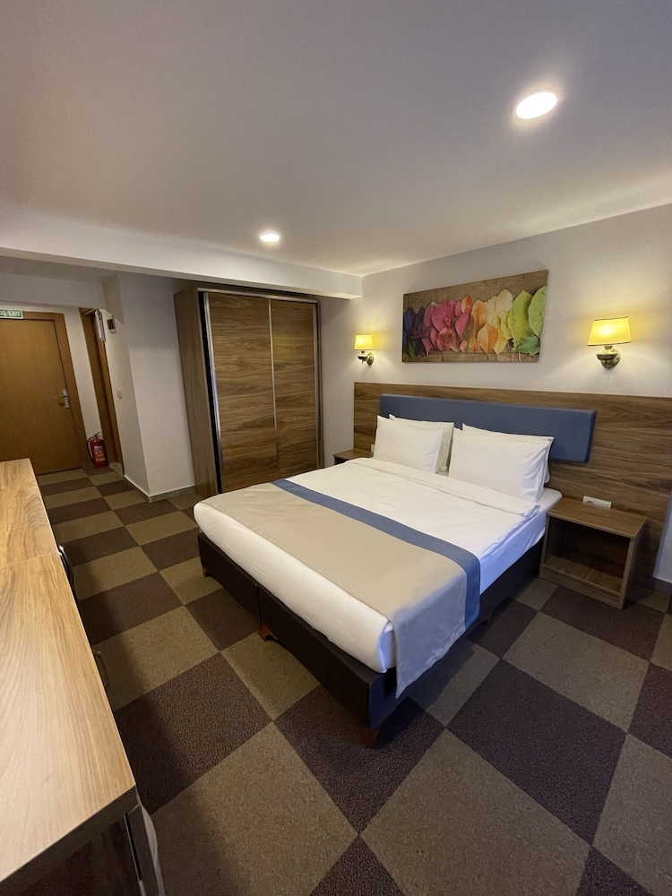 Feel & Live Hotel - Villas - Restaurant 6/50