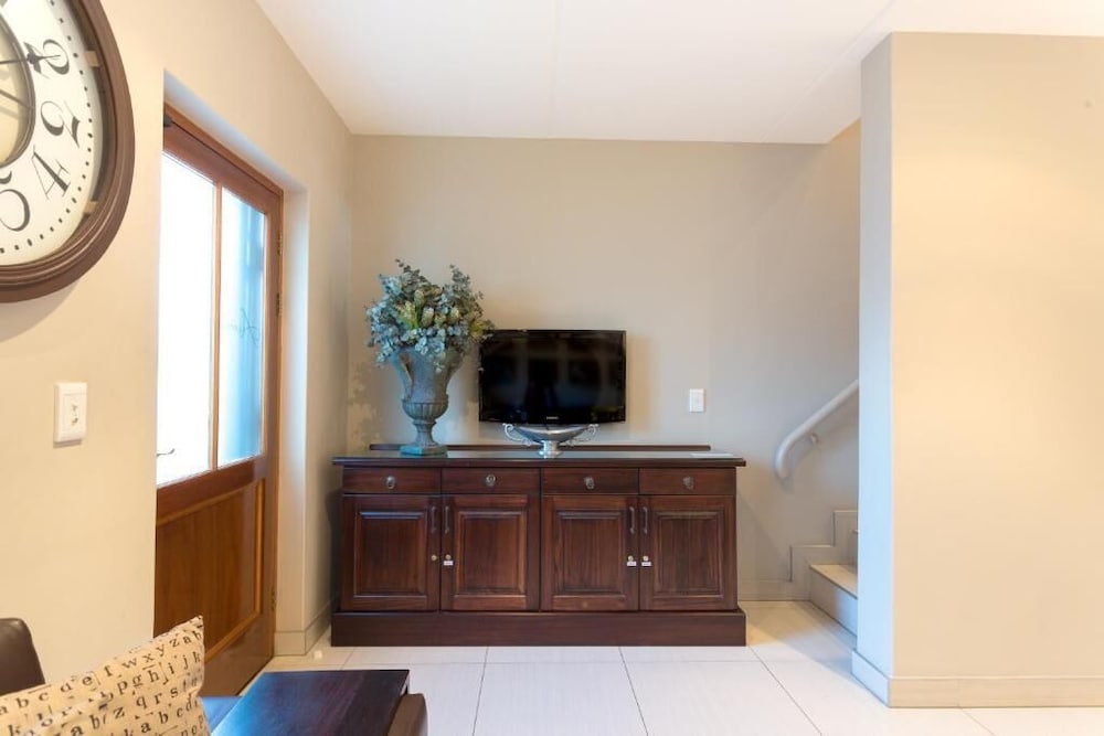 Avemore Mareba Court No 9 7/47