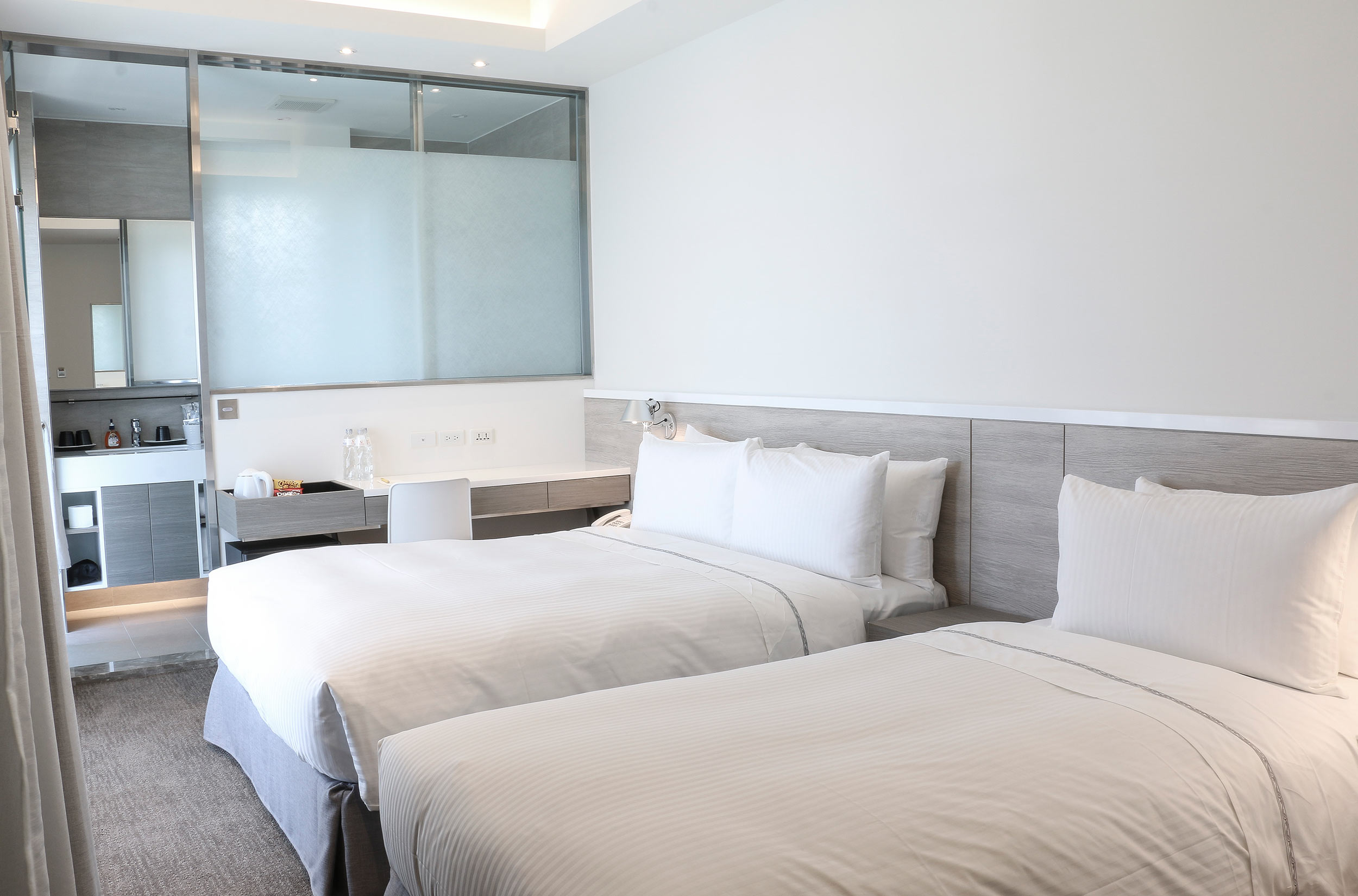 Triple Room Street View