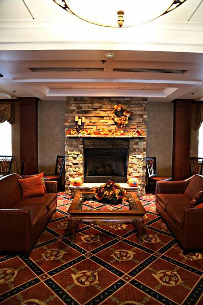 Holiday Inn Express & Suites Hagerstown 47/67