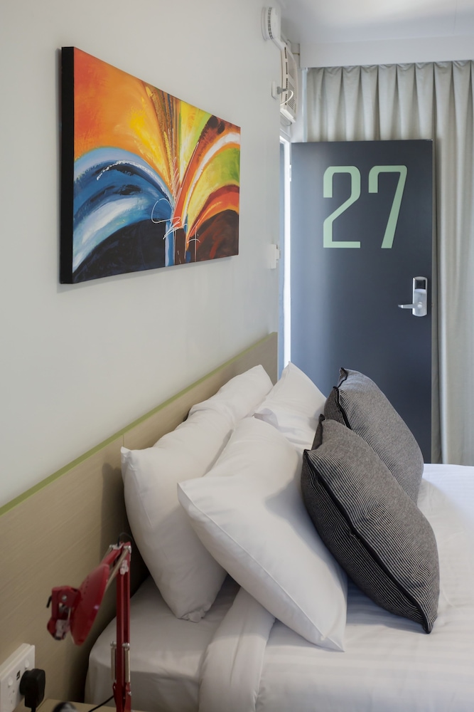 Emerald Star Hotel 30/52