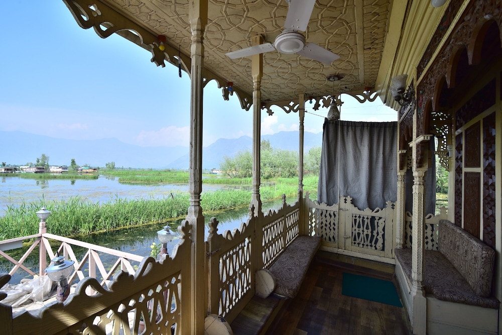 Houseboat Zaindari Palace 15/45
