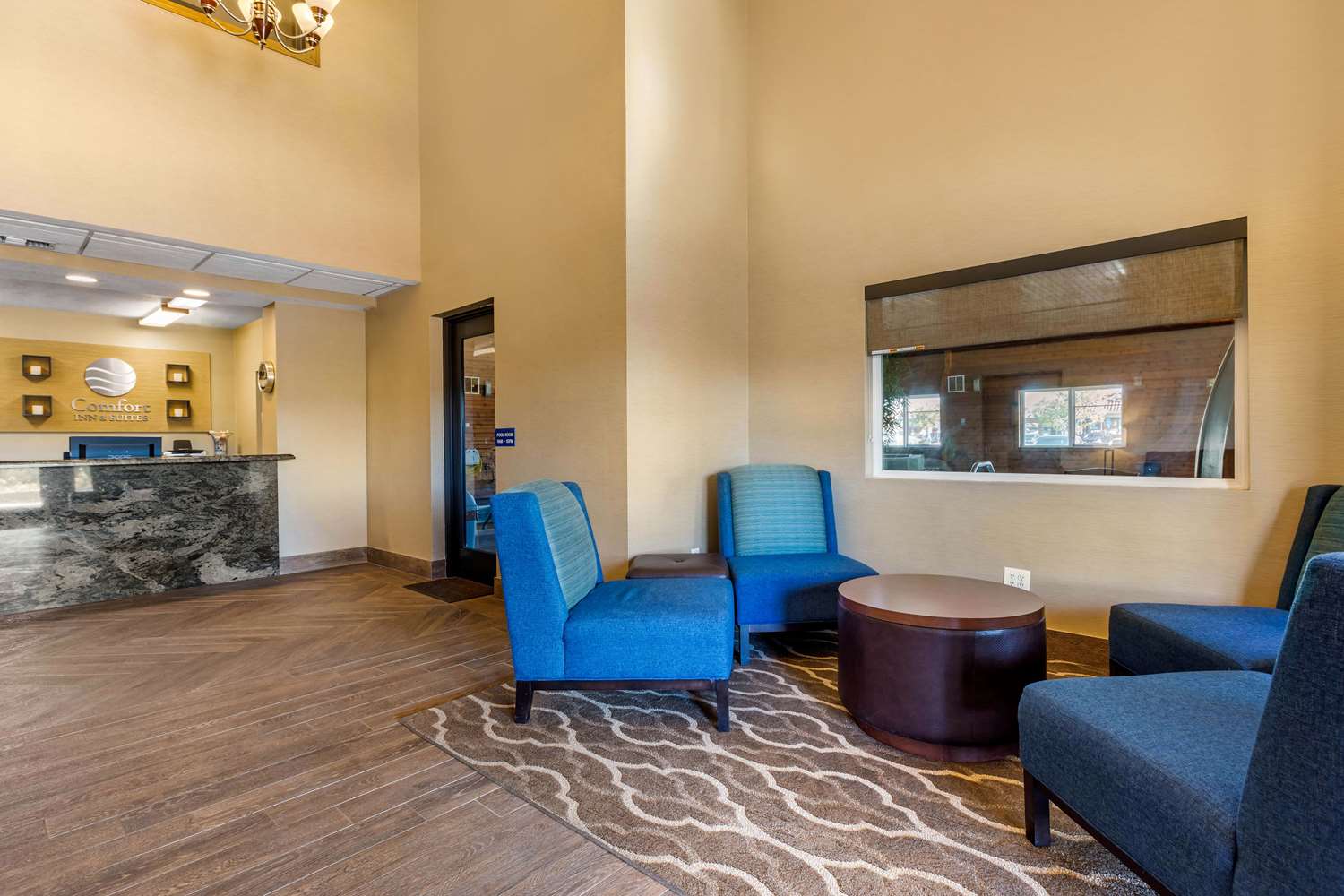 Comfort Inn & Suites Near Temecula Wine Country 4/30