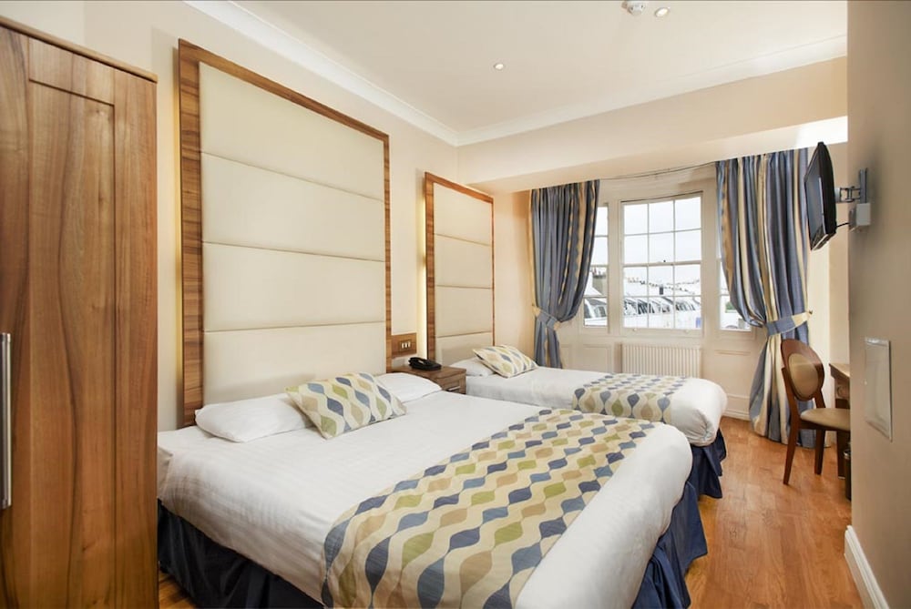 Royal Eagle Hotel 42/66