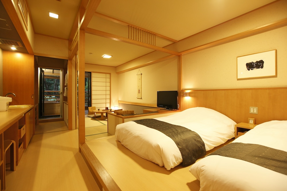 Japanese Western, Suite, Futon Bed, Twin Beds, Outdoor Bath