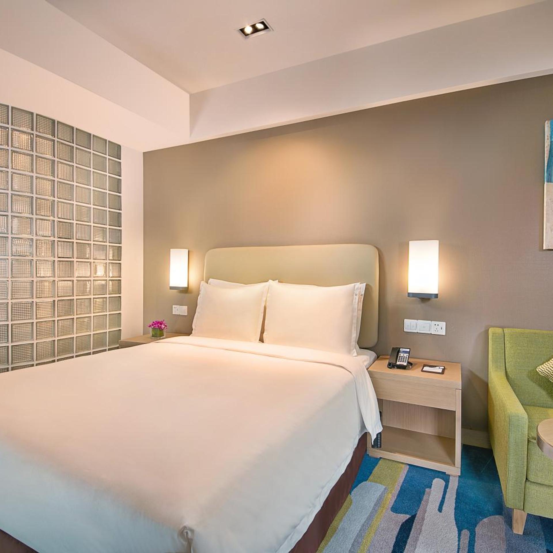 Standard, King Bed, Queen Bed, Accessible