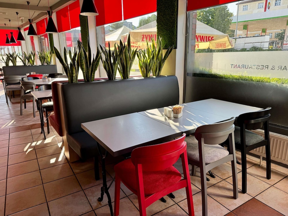 Ibis Katowice Zabrze 29/50