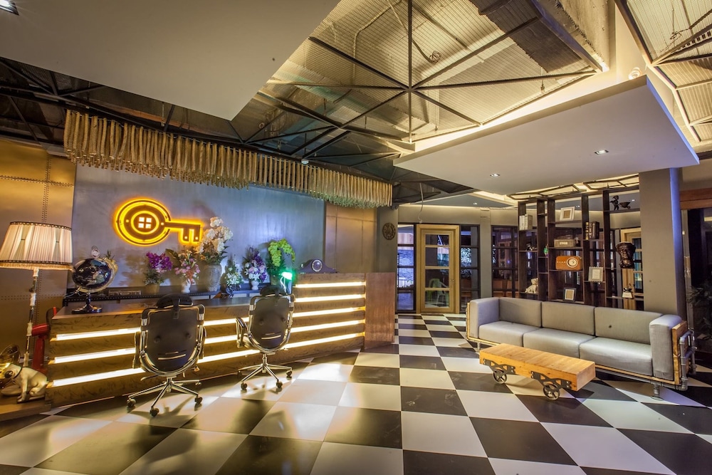 Loftmania Boutique Hotel 15/72