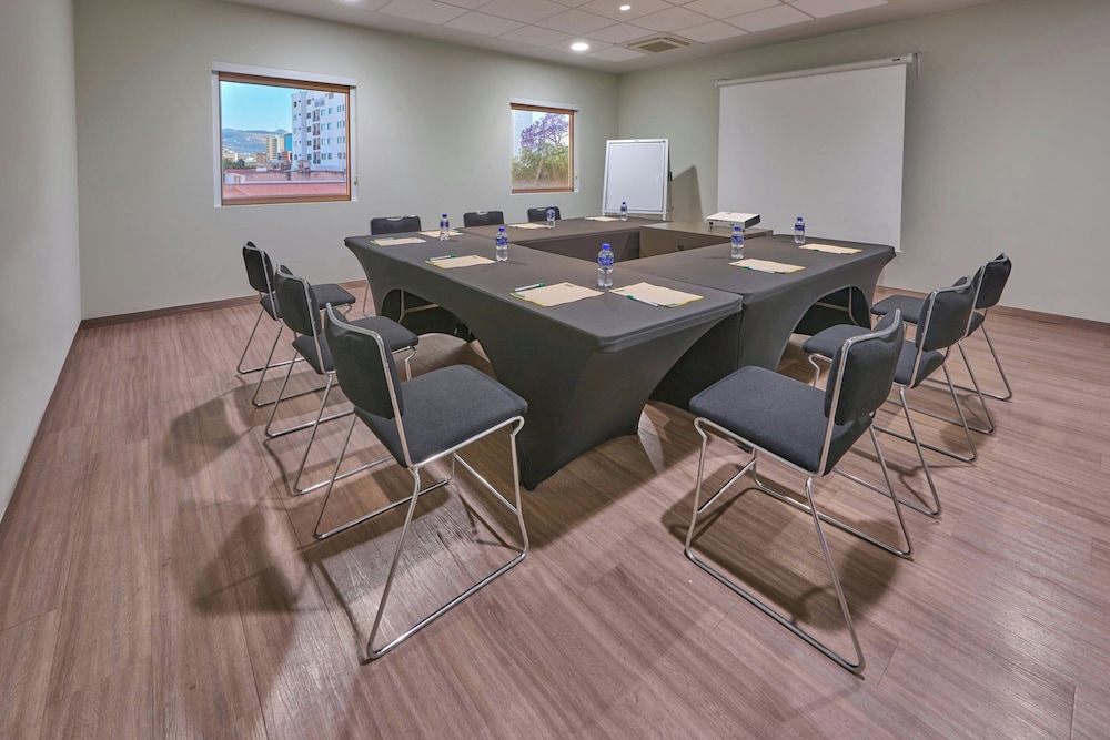City Express Junior by Marriott San Luis Potosi Carranza 44/49