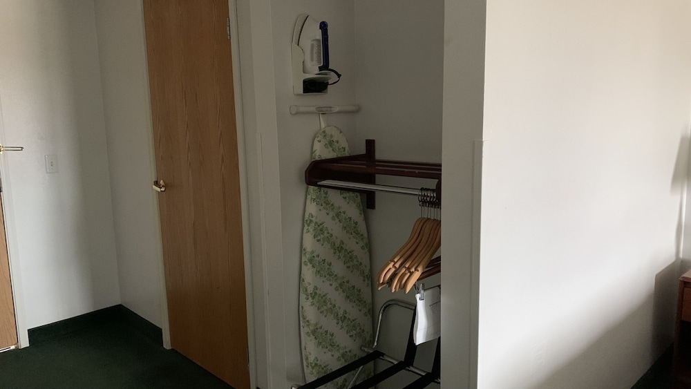 Fairbridge Inn & Suites Miles City 20/47