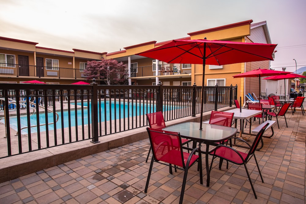 Sahara Courtyard Inn Penticton 58/77