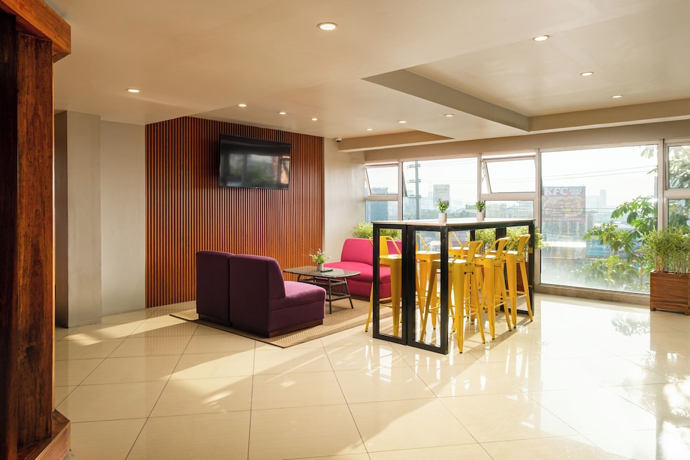 Myspace Hotel At Bgc 15/70