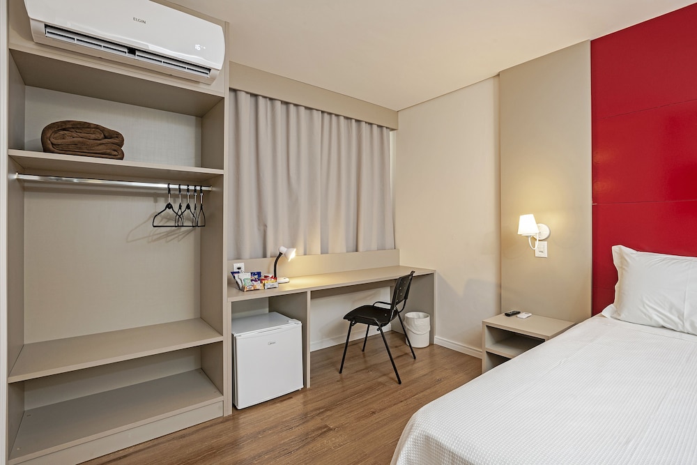Slim Hotel Guarapuava 33/50