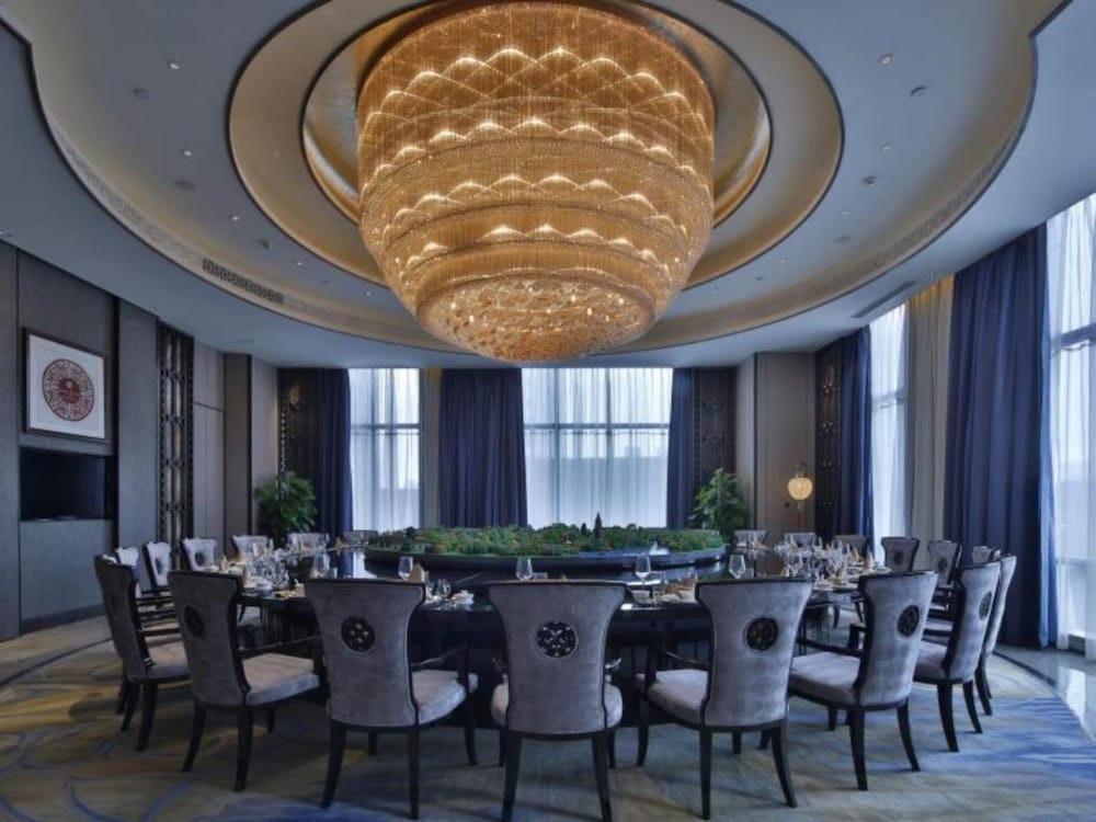 Fuyang Wanda Realm Hotel 16/18