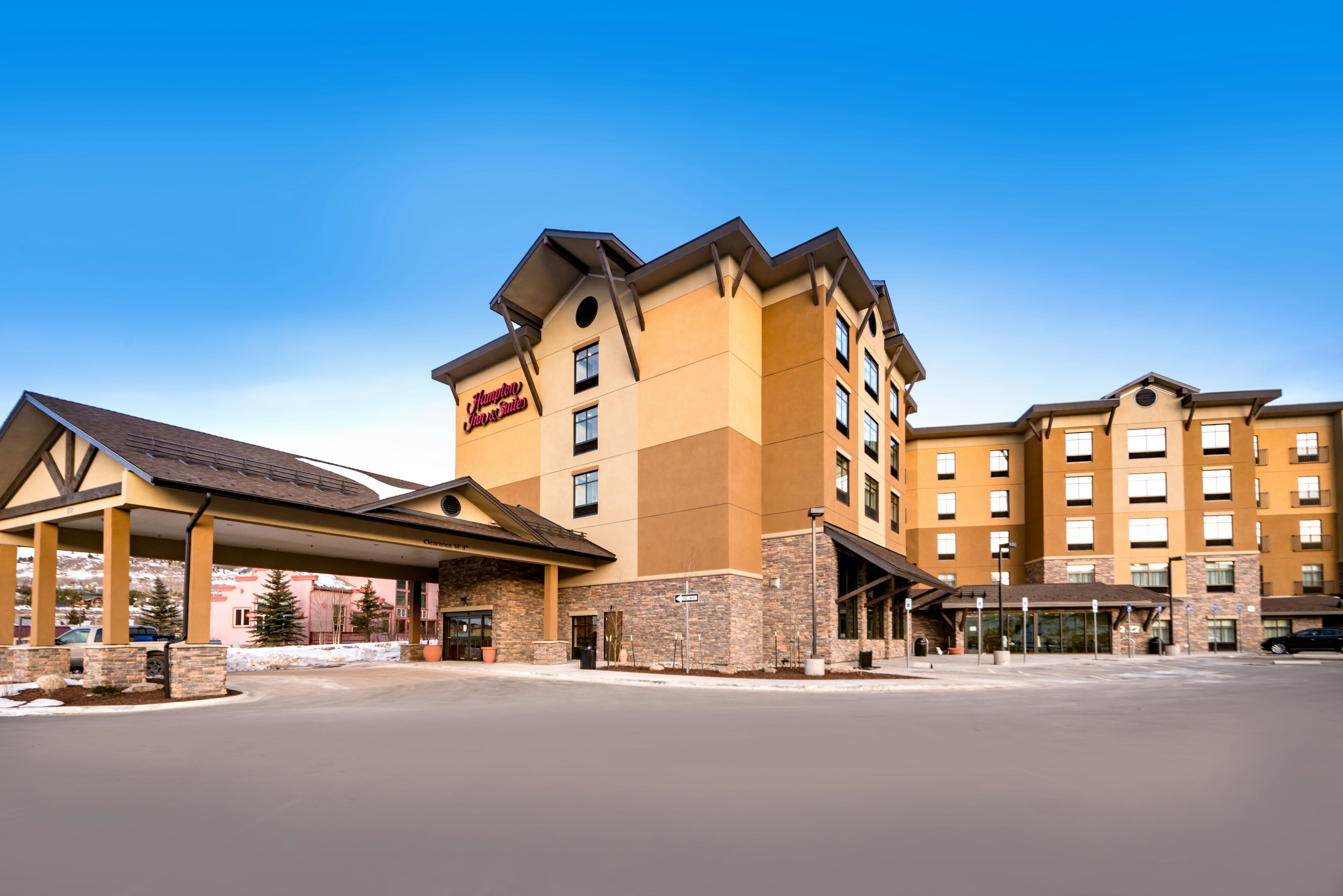 Hampton Inn & Suites Silverthorne 2/50