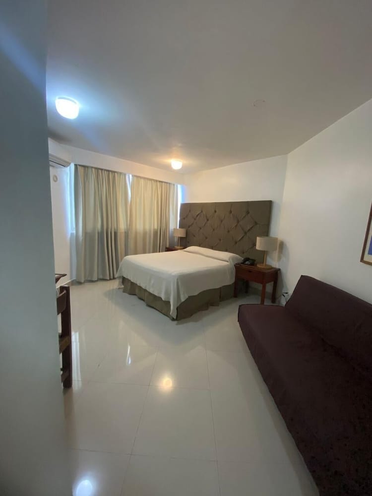 HOTEL PLAZA DEL SOL 17/60