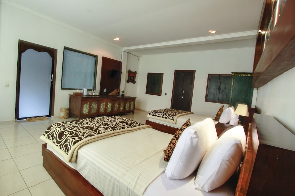 DEWANGGA BUNGALOW 20/71