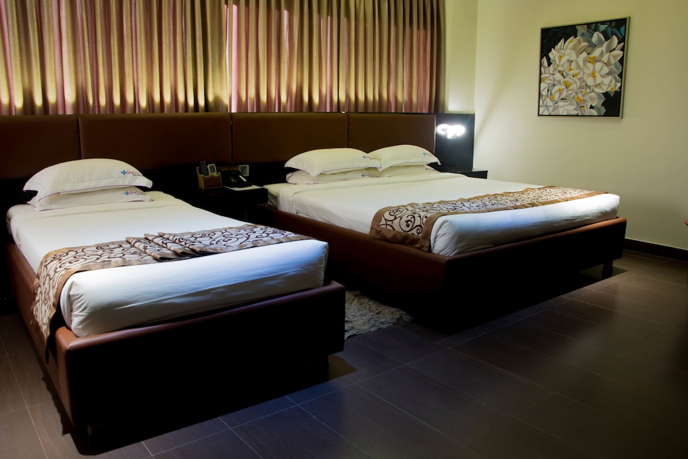Galesia Hotel and Resort Ltd 22/48