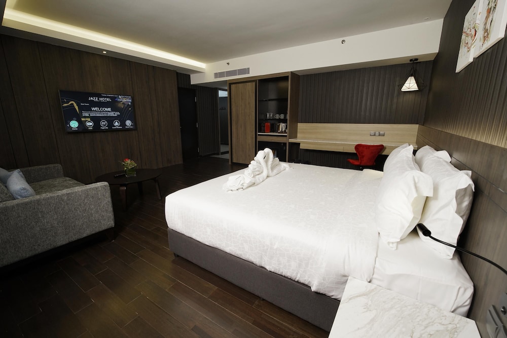 JAZZ, SUITE, TWIN BEDS, KING BED