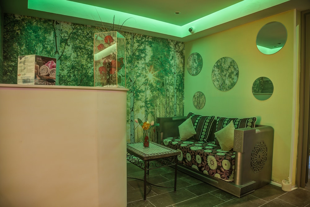 Riad Les Oliviers 6/60