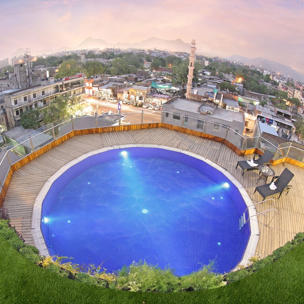GOLDEN TULIP JAIPUR 48/50