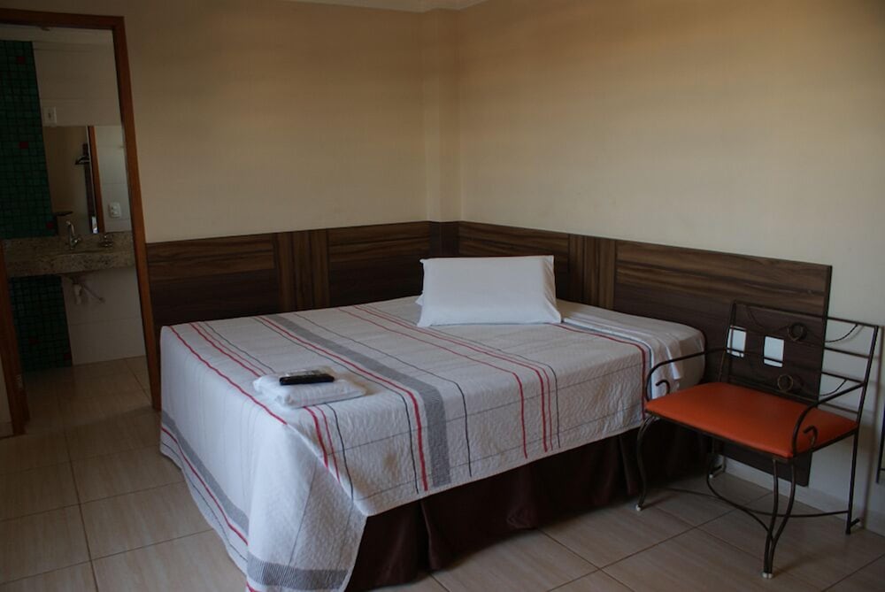 Colorado Plaza Hotel 27/45