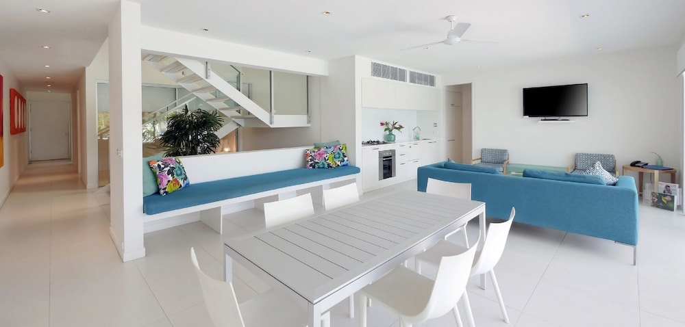 Pool Port Douglas 38/50