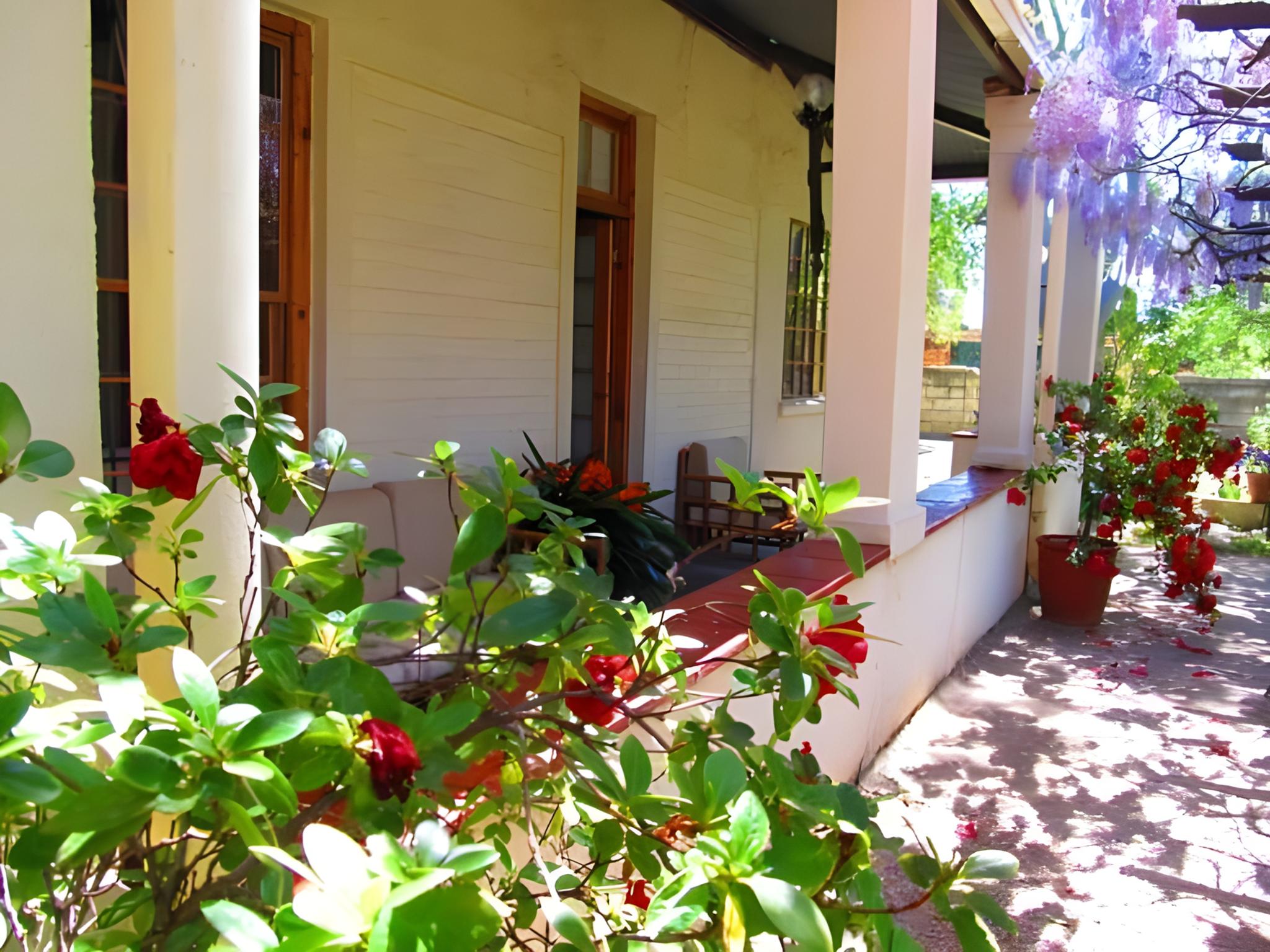 Top House Bed & Breakfast 1/15