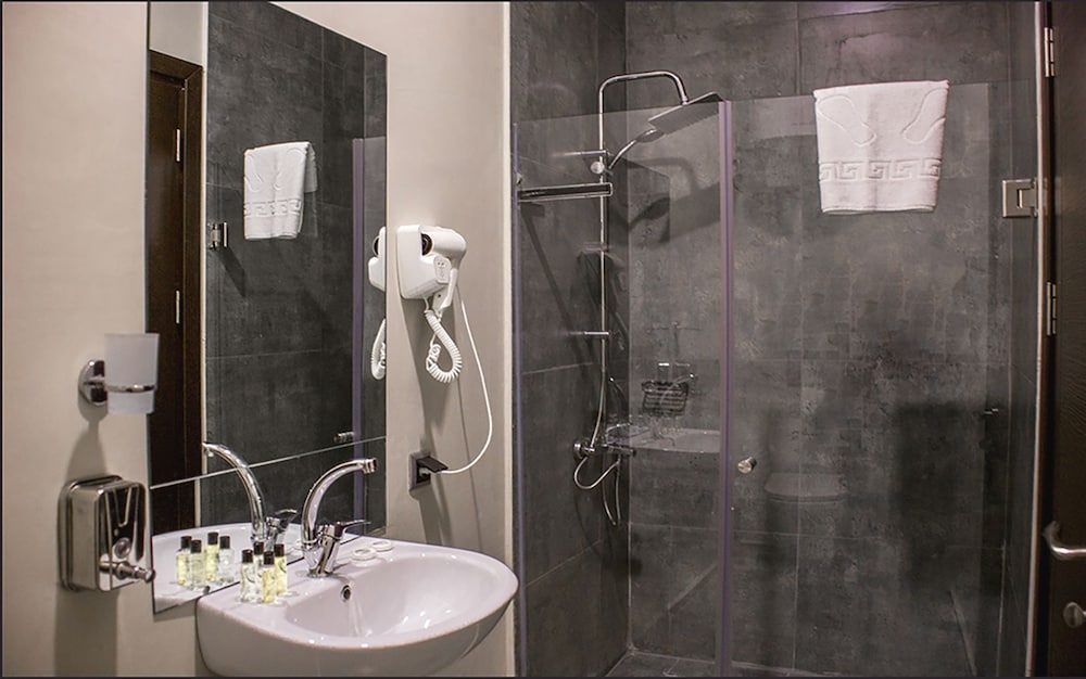 Legend Business Hotel Batumi 12/27